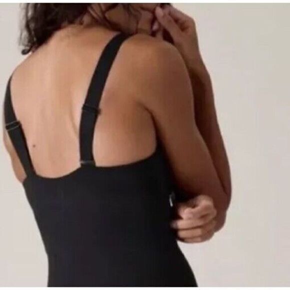 Athleta Square Neck V 1-Piece Swimsuit Underwire Bra Sz 38 B/C Black Medium - Picture 12 of 16